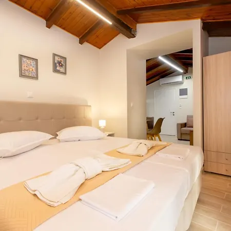 Odisseus Old Town Apartment Corfu (city)