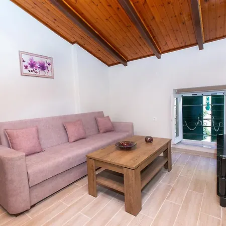 Odisseus Old Town Apartment